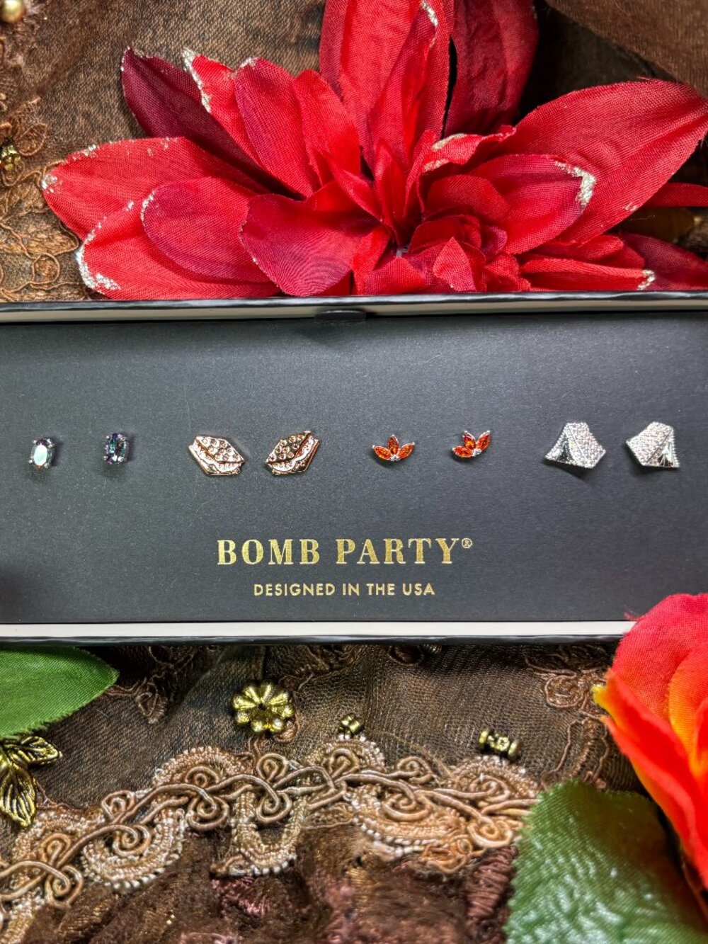 Bomb Party “Cozy By The Campfire” 4 Pair Shiny Studs  RBP6608 MSRP $102